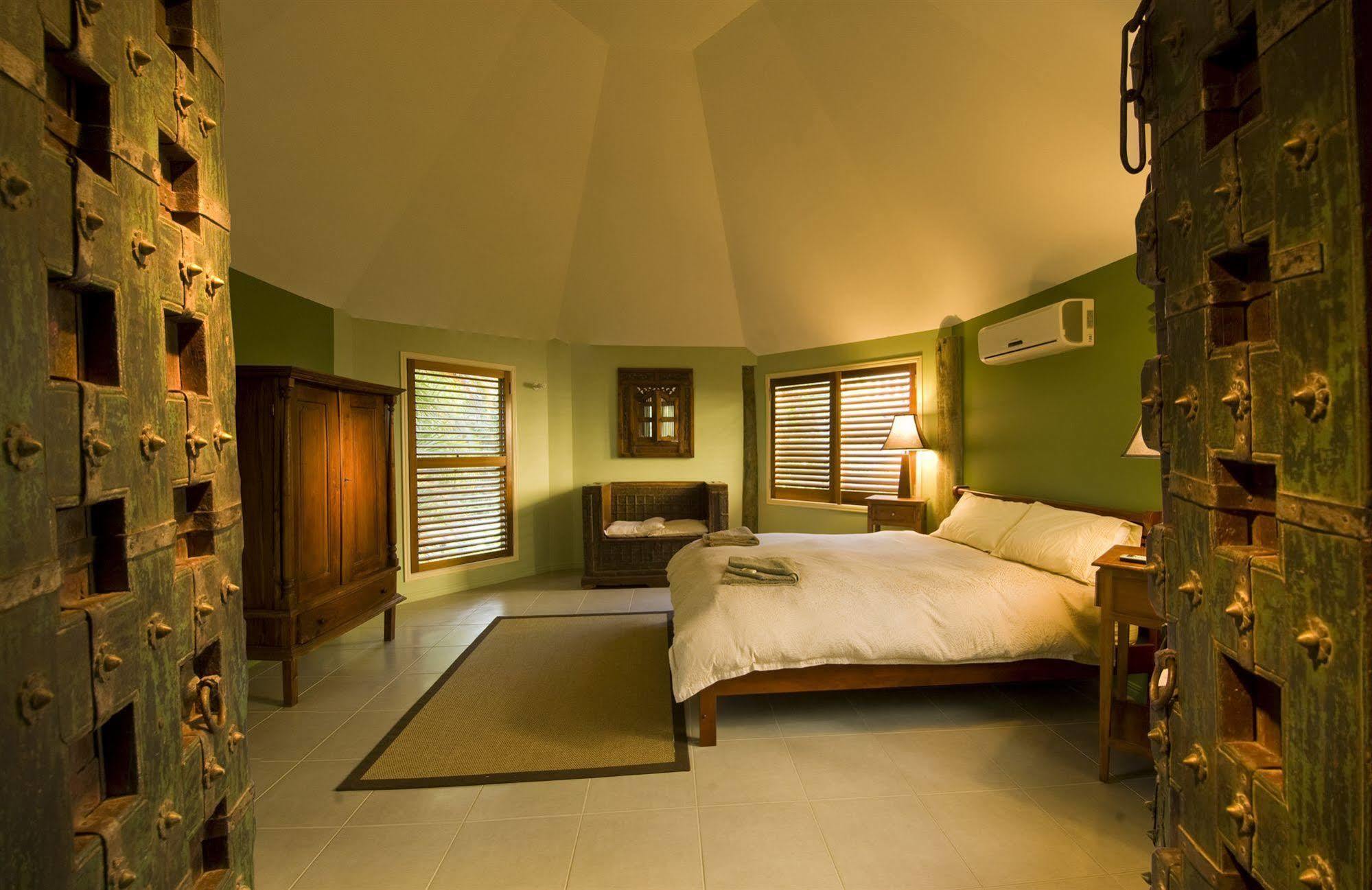 Glass House Mountains Ecolodge المظهر الخارجي الصورة